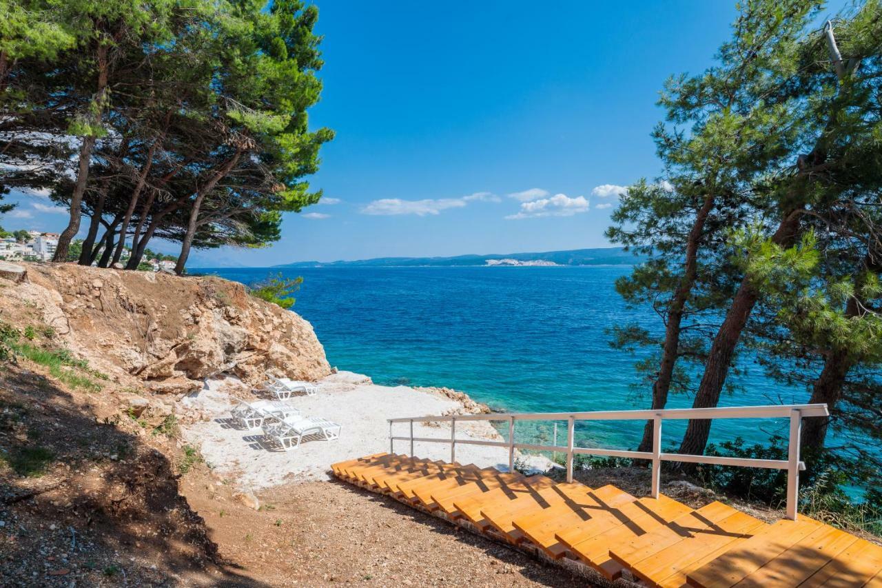 Villa Charlotte Omis Bagian luar foto